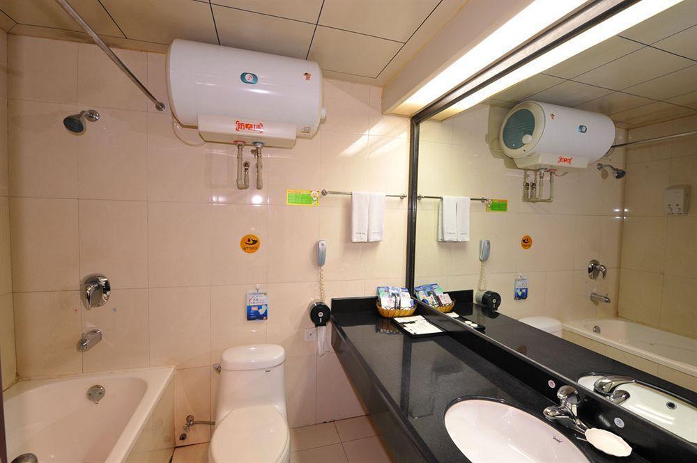 Guilin Zelin Hotel מראה חיצוני תמונה